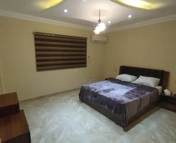 Apartment With 3 Bedrooms