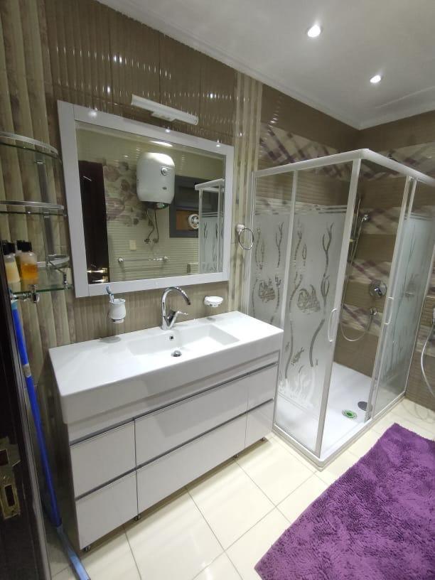 With 3 Bedrooms Apartment Cairo