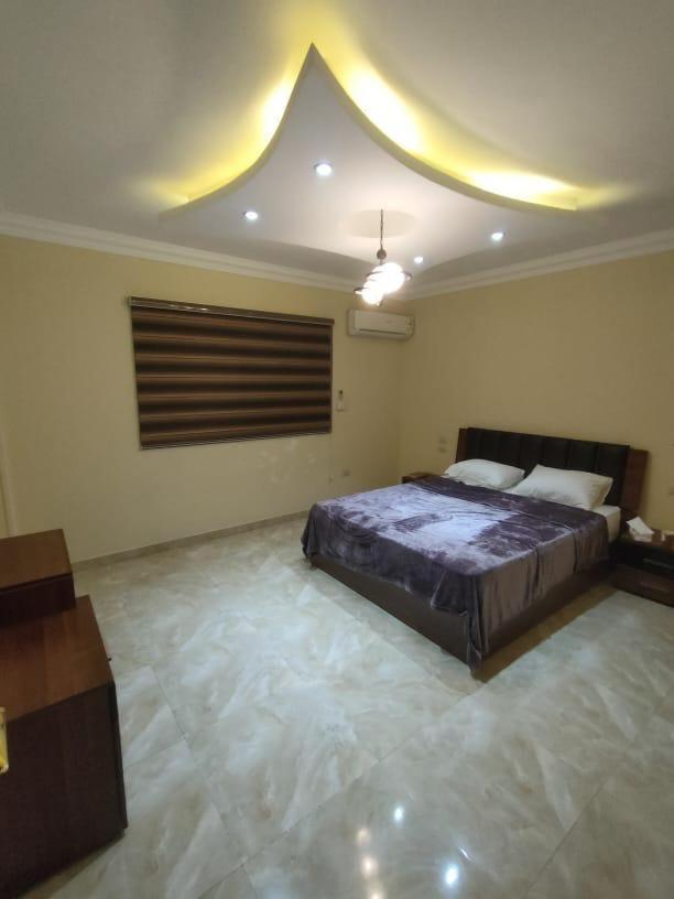 With 3 Bedrooms *