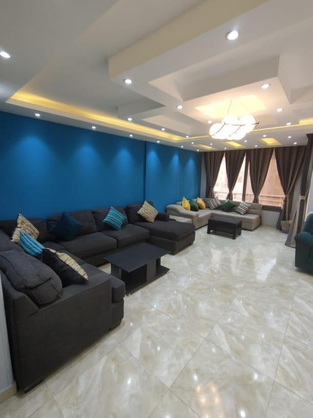Apartment With 3 Bedrooms